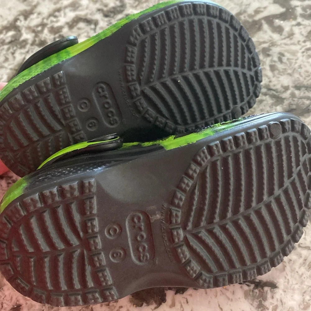 Crocs Black & Green Tie Dye Clogs - Picture 5 of 6